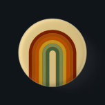 Gedemde rek met gelaagde regenboog ronde button 3,2 cm<br><div class="desc">Retroregenboogontwerp. Regenbooglagen in gedempte kleuren,  oranje,  rood en groen. Groovy retro regenboogcadeaus,  thuisdecor.</div>