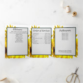 Gedempte gele zonnebloemen vijf foto Memorial Drieluik Aankondiging (Binnen)