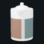 Gedempte kleuren strepen theepot<br><div class="desc">Koel,  modern grijs en lichtbruin gekleurd strepenpatroon.</div>