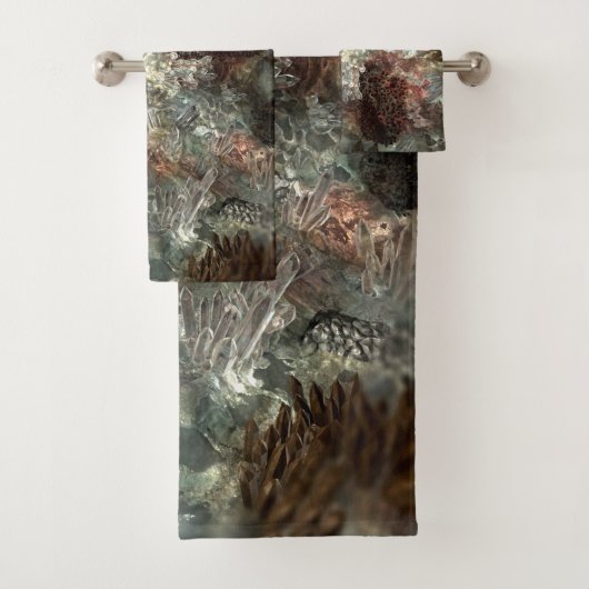 Gedempte lagen bruine kristallen bad handdoek (Insitu)