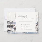 gedempte pastel kusthaven boten zeegezicht bruilof RSVP kaartje (Voorkant)
