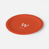 Gedempte rode monogram persoonlijke feestje papieren bordje (Gekanteld)