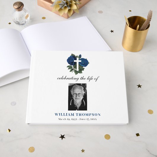 Gedenkteken ter ere van het leven van de fotobegra gastenboek (Voorkant open)