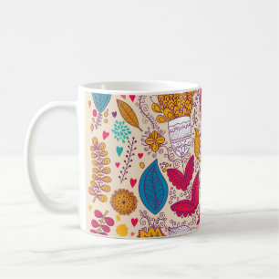 Gedetailleerd bloemenpatroonontwerp koffiemok
