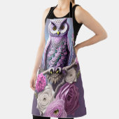 Gedetailleerde Fantasy Owl op een bed van Thorns Schort (Insitu)