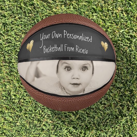 Gedetailleerde gepersonaliseerde Gold Heart Basketbal