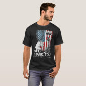 Gedetailleerde herdenkingsdag Vlag Militaire Boots T-shirt (Voorkant volledig)