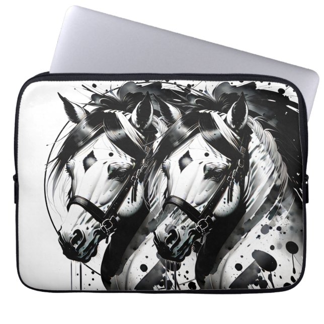 Gedistilleerde Pony 10 Laptop Sleeve (Voorkant)