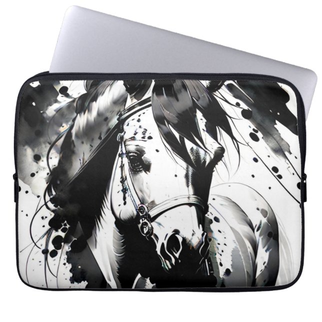 Gedistilleerde Pony 7 Laptop Sleeve (Voorkant)