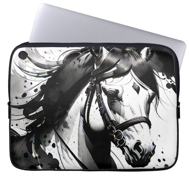Gedistilleerde Pony 9 Laptop Sleeve (Voorkant)