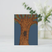 Gedraaide boom met blauwe achtergrond briefkaart (Staand voorkant)