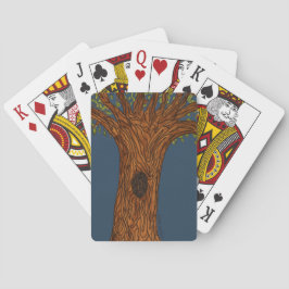 Gedraaide boom met blauwe achtergrond pokerkaarten