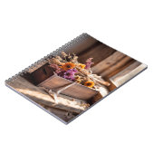 Gedroogde bloemen in houten doos notitieboek (Linkerzijde)