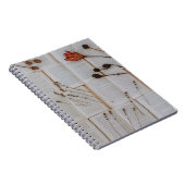 Gedroogde bloemen op boeken notitieboek (Rechterzijde)