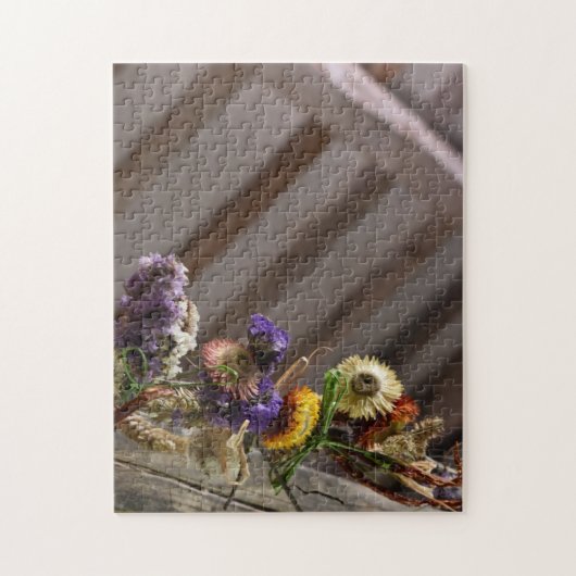 Gedroogde bloemen op een Natuur met houten braam Legpuzzel (Verticaal)
