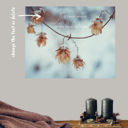 Gedroogde hop Garland op de Snowy-achtergrond Poster