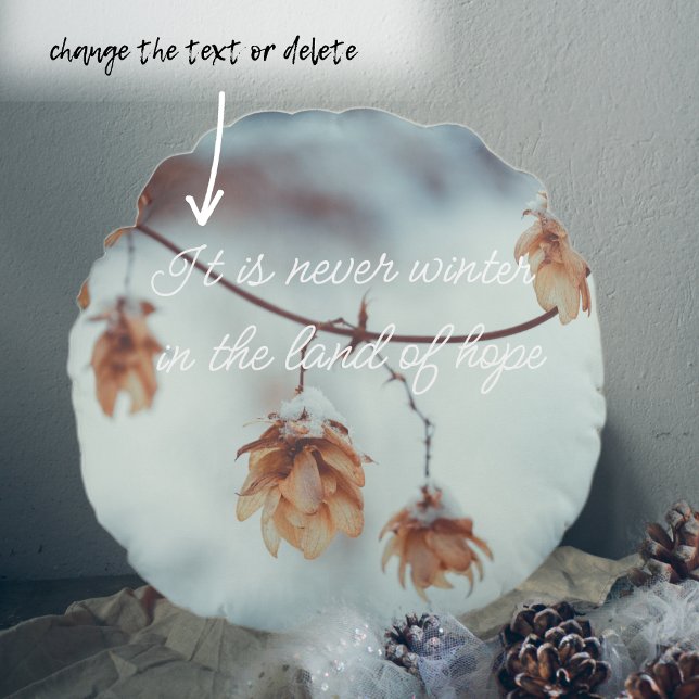 Gedroogde hop Garland op de Snowy-achtergrond Rond Kussen (Creator heeft geüpload)