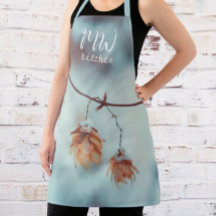 Gedroogde hop Garland op de Snowy-achtergrond