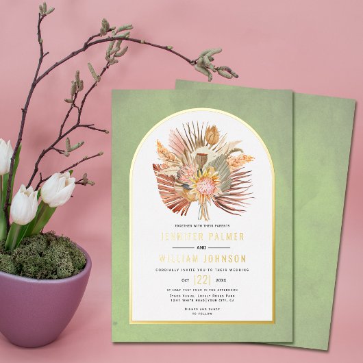 Gedroogde palmen, pampas gras, groen trouwgoud folie uitnodiging