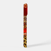 GEDRUKTE GIRAFFE LUIAARD HUIDENTJE,RODE ROBIJN EDE iPhone 15 HOESJE (Rechterkant)