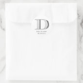 Gedrukte witte chroommonogram D trouwgunst Ronde Sticker (Tas)