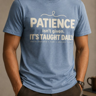 Geduld wordt niet gegeven, het wordt dagelijks gel Tri-Blend shirt