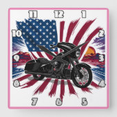 Gedurfde fiets met levendige vlag achtergrond vierkante klok (Voorkant)