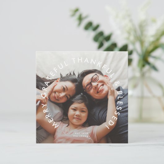 GEDURFDE RELIGIEUZE VROLIJKHEID DANKBAAR EN GEZEGE FEESTDAGENKAART (Staand voorkant)