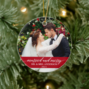 Gedwongen en Merry Calligraphy Wedding Red Keramisch Ornament