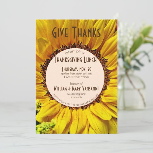 "Geef Bedankt een uitnodiging tot Thanksgiving voo (Staand voorkant)