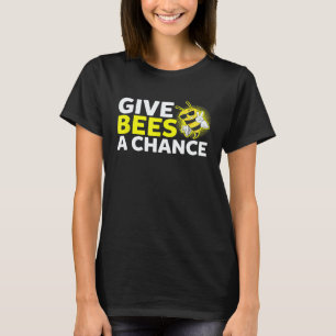 Geef Bijen Een Kans  Schattig  Vegan Bij Hobbys T-shirt