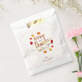 Geef Dank herfstbladeren Thanksgiving Monogram Bedankzakje (Gezegeld)