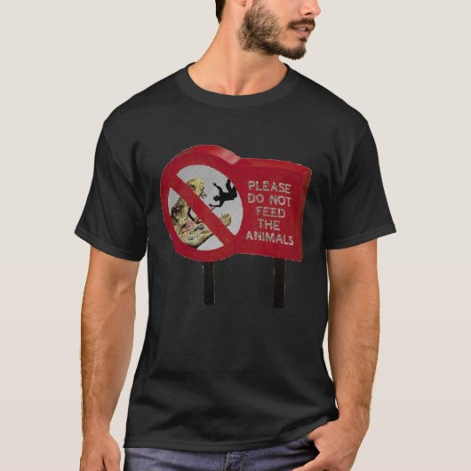 Geef de Dinosaur geen voer T-shirt (Voorkant)