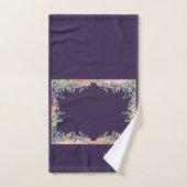 Geef de Floral Border op Paarse achtergrond aan Bad Handdoek (Handdoek)
