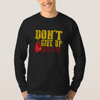 Geef de handschoen op met de trainingstrookje t-shirt