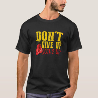 Geef de handschoen op met de trainingstrookje t-shirt