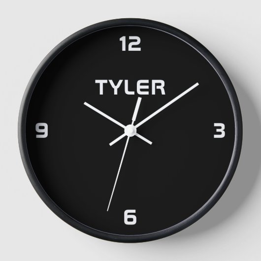 Geef de witte naam aan op de zwarte klok (Voorkant)