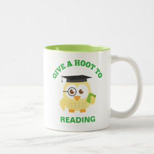 Geef een gil voor lezen met een leuke uil tweekleurige koffiemok