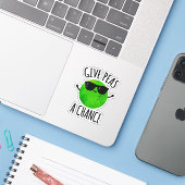 Geef erwten een kans op een positieve erwtenwoords sticker (Laptop met iPhone)