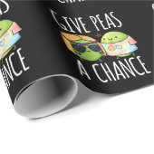 Geef erwten een kans op Funny Hippie Peas Pun Dark Cadeaupapier (Rol Hoek)