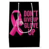 Geef geen handschoen op met boksend kankerbewustzi medium cadeauzakje (Achterkant)