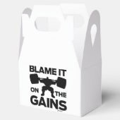 Geef het de schuld aan de Gains... en traktaties. Bedankdoosjes (Geopend)