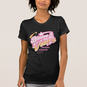 Geef het de schuld aan de Veuve Y2K roze Sinaasapp T-shirt