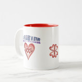 Geef liefde tweekleurige koffiemok (Voorkant links)