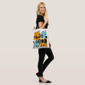 Geef me dat GOOD ENERGY Oranje positief is Tote Bag (Op model)