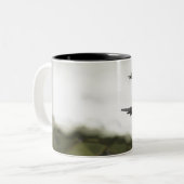 Geef me de hel tweekleurige koffiemok (Voorkant links)