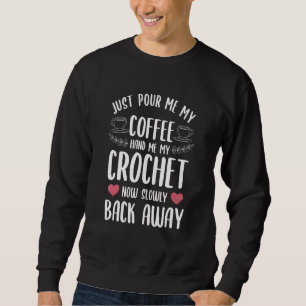 Geef me mijn koffiehandje en m'n bijl. trui