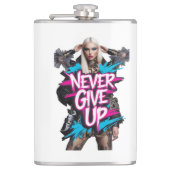 Geef nooit een graffiti quote op heupfles (Voorkant)