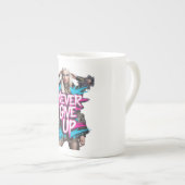 Geef nooit een graffiti quote op porselein kop (Voorkant rechts)