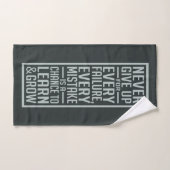 GEEF NOOIT motivatie handdoek OP (Handdoek)